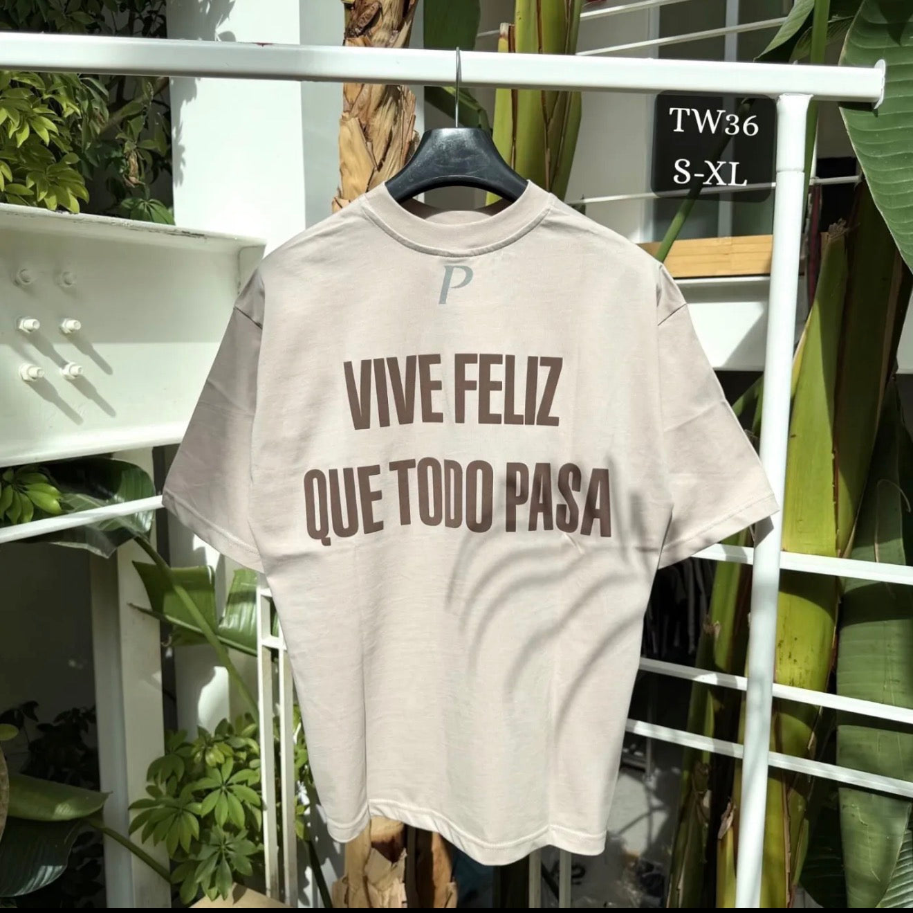 T shirt premium quality (vive feliz)