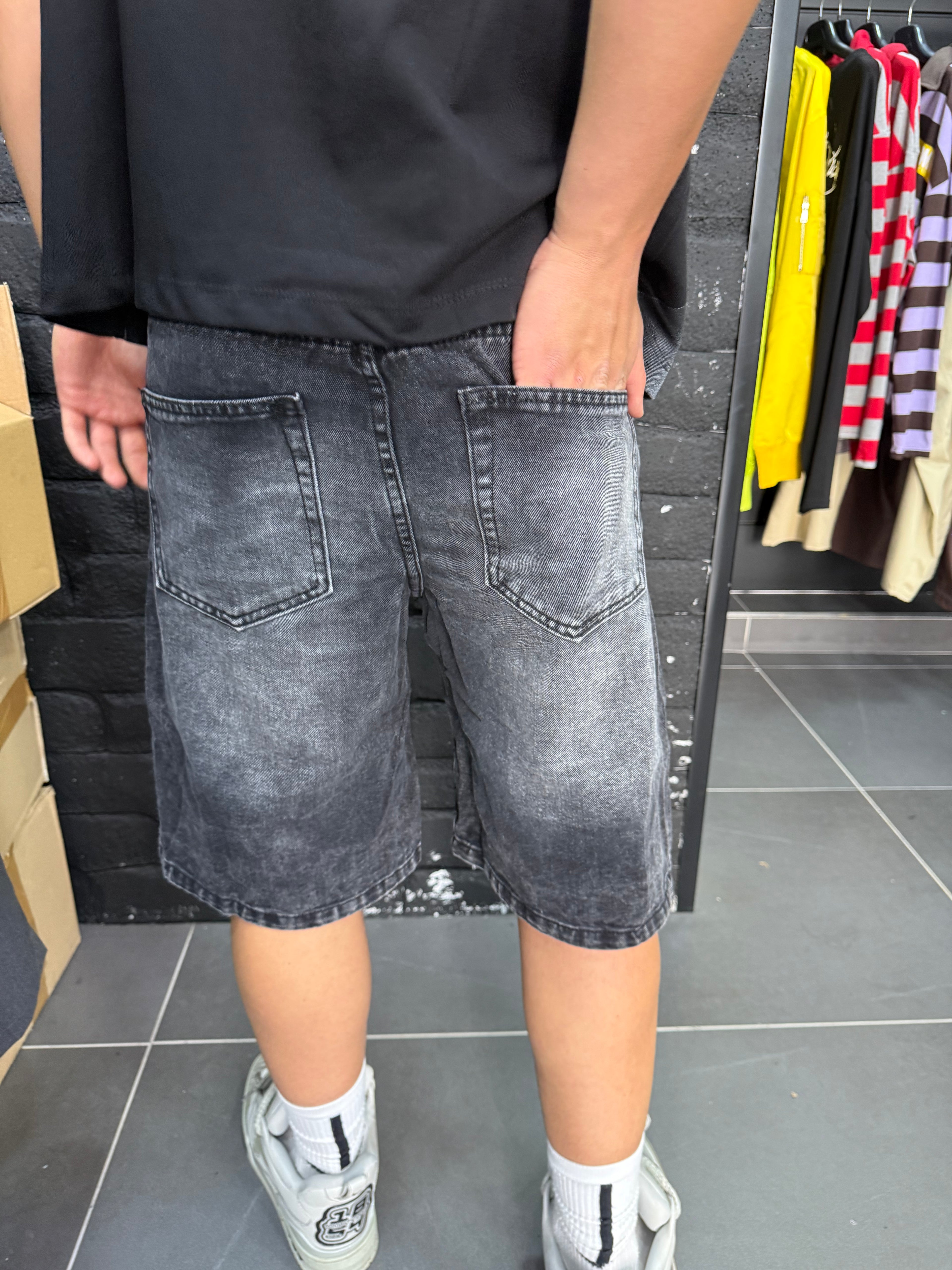 grigio bermuda